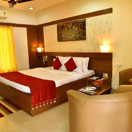 Kstdc Hotel Mayura Bhuvaneshwari Kamalapur Hampi Exterior photo