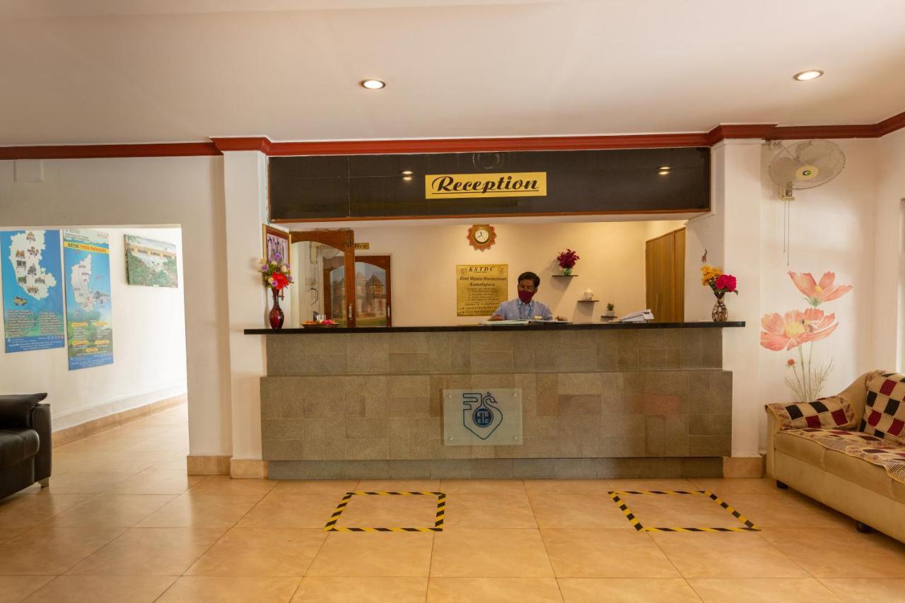 Kstdc Hotel Mayura Bhuvaneshwari Kamalapur Hampi Exterior photo