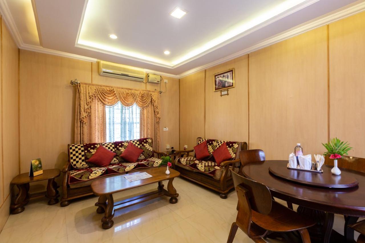 Kstdc Hotel Mayura Bhuvaneshwari Kamalapur Hampi Exterior photo