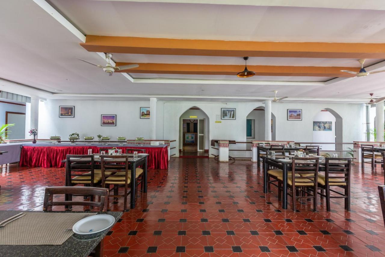 Kstdc Hotel Mayura Bhuvaneshwari Kamalapur Hampi Exterior photo