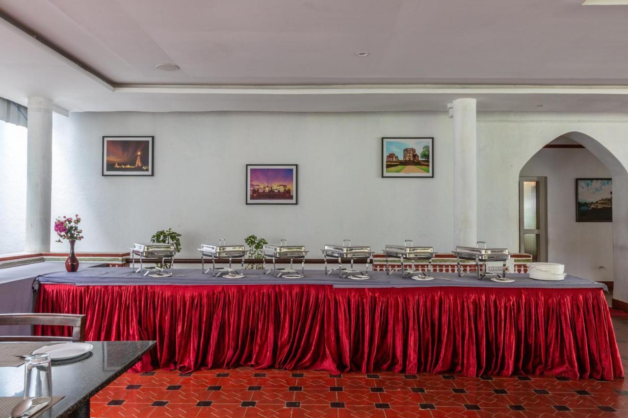 Kstdc Hotel Mayura Bhuvaneshwari Kamalapur Hampi Exterior photo