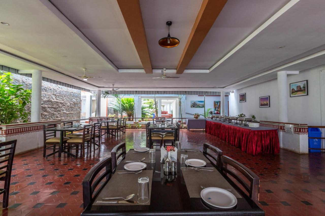 Kstdc Hotel Mayura Bhuvaneshwari Kamalapur Hampi Exterior photo