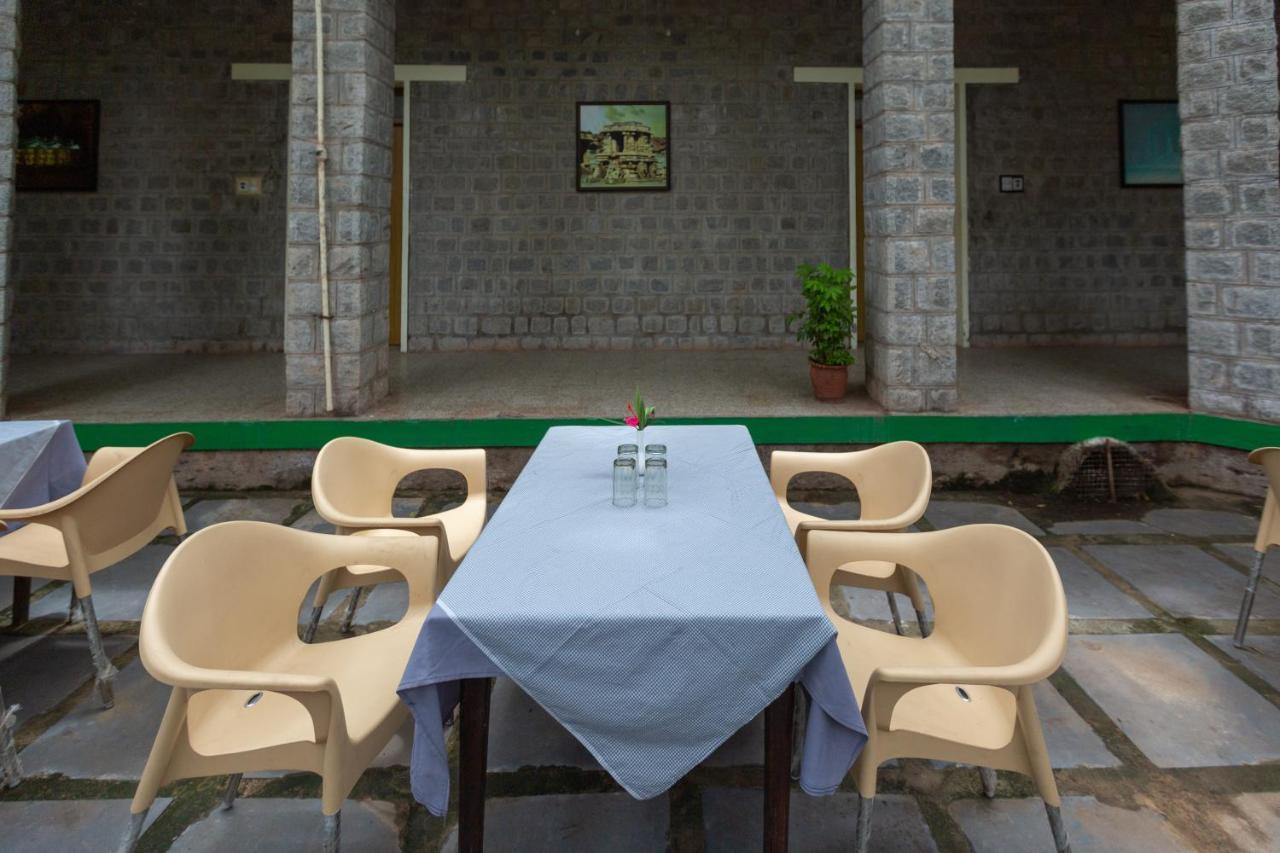 Kstdc Hotel Mayura Bhuvaneshwari Kamalapur Hampi Exterior photo