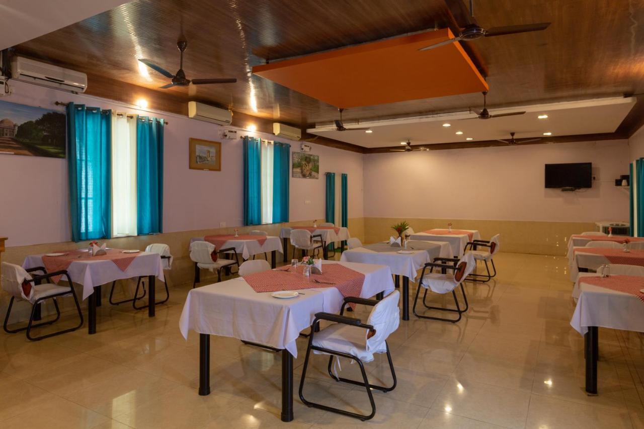 Kstdc Hotel Mayura Bhuvaneshwari Kamalapur Hampi Exterior photo