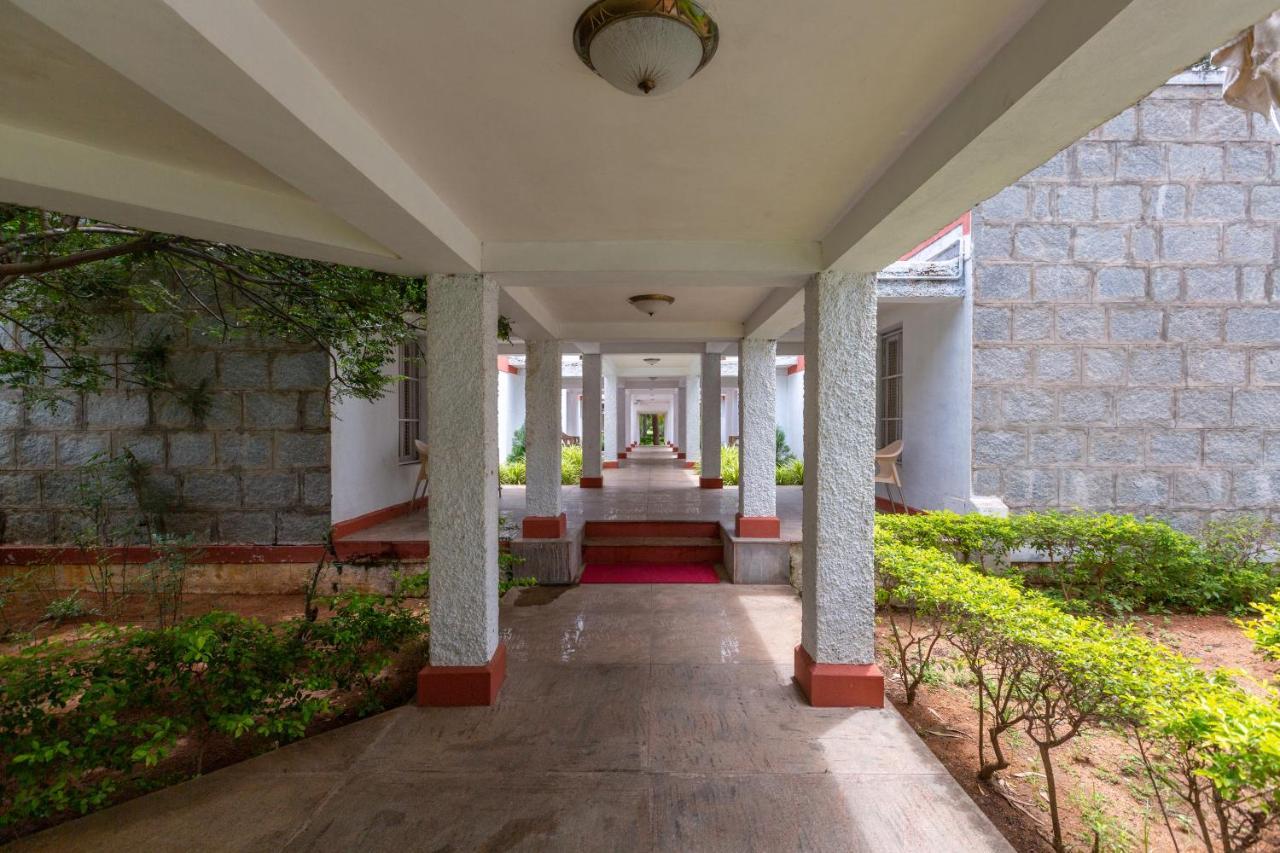 Kstdc Hotel Mayura Bhuvaneshwari Kamalapur Hampi Exterior photo