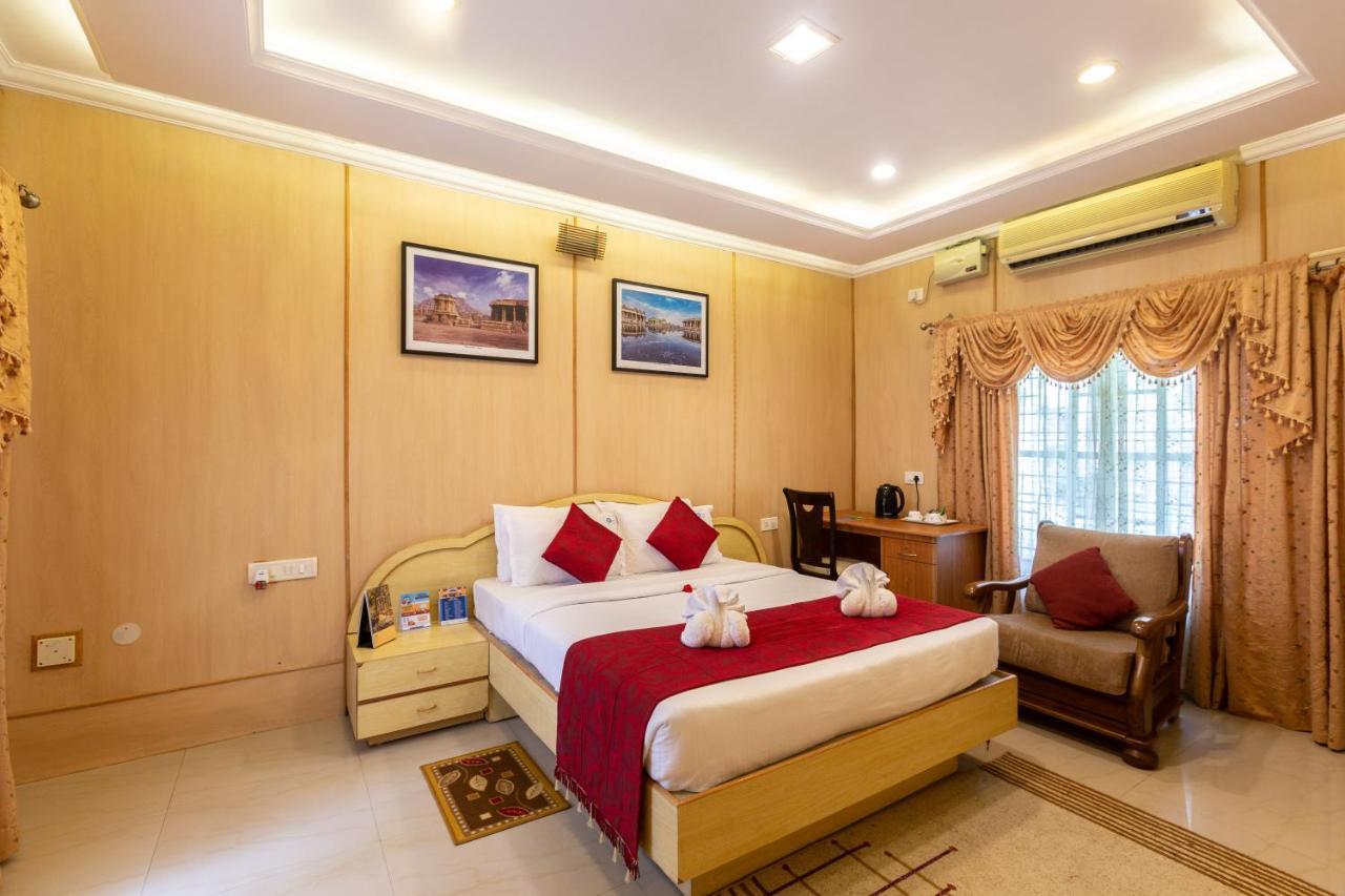 Kstdc Hotel Mayura Bhuvaneshwari Kamalapur Hampi Exterior photo