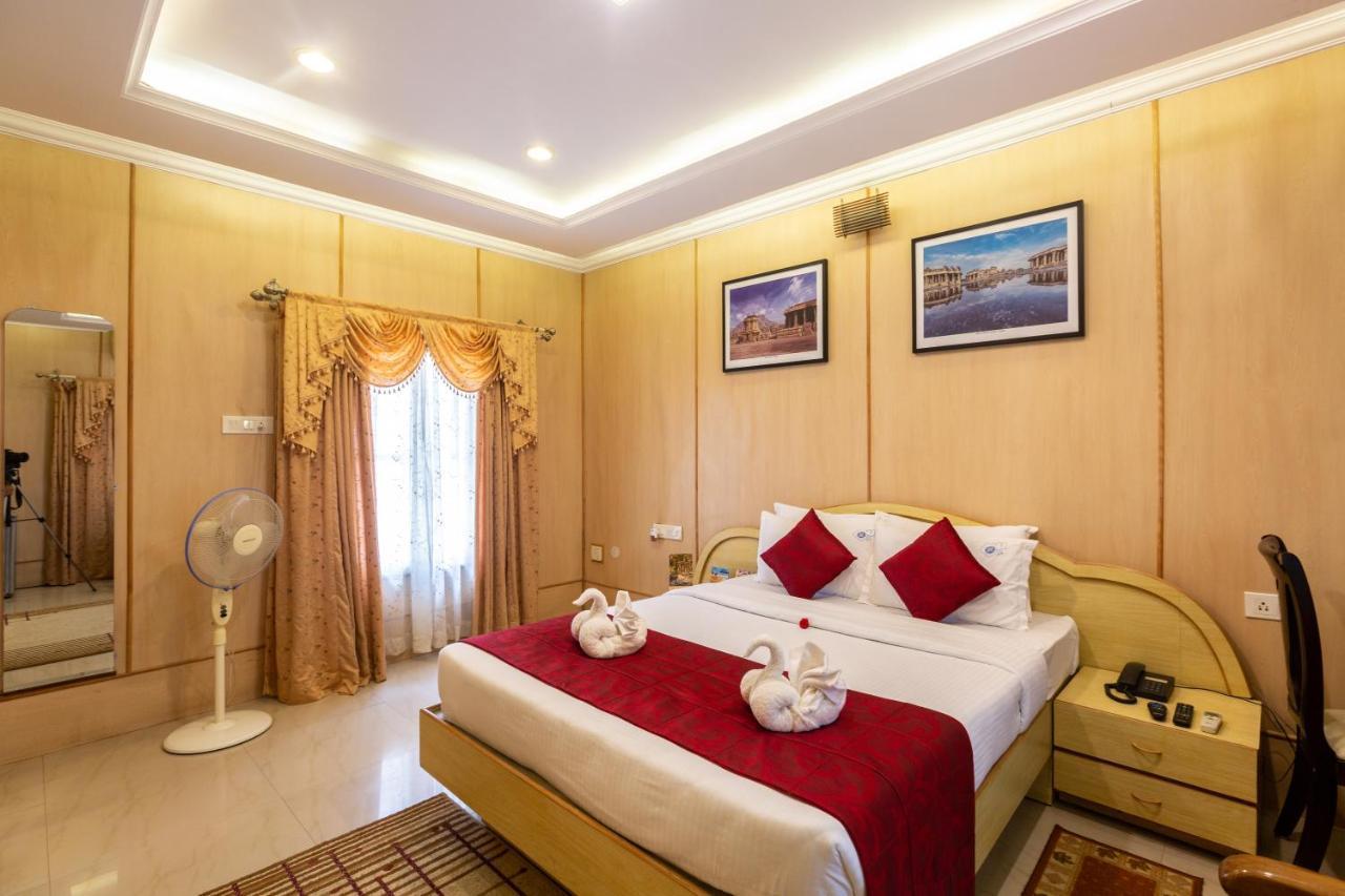 Kstdc Hotel Mayura Bhuvaneshwari Kamalapur Hampi Exterior photo