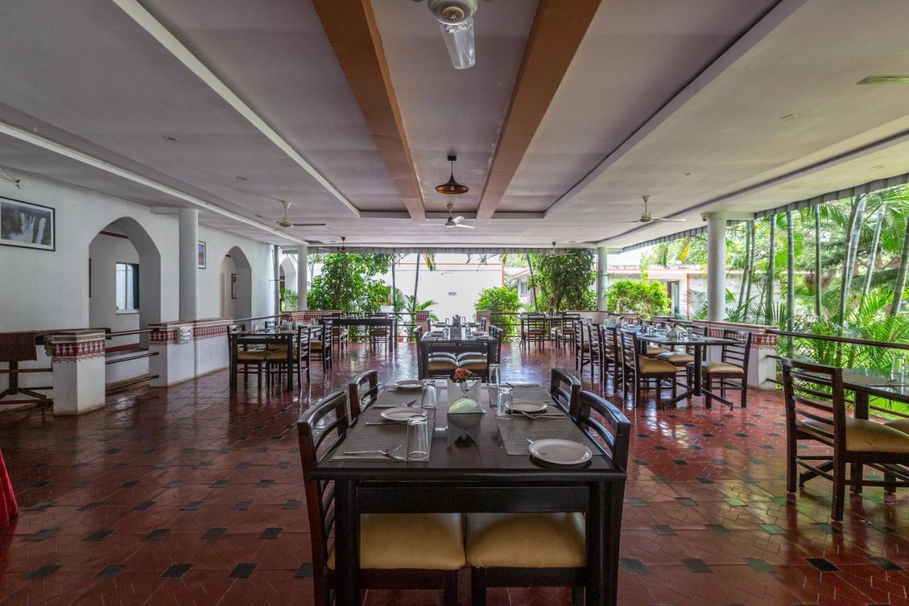 Kstdc Hotel Mayura Bhuvaneshwari Kamalapur Hampi Exterior photo